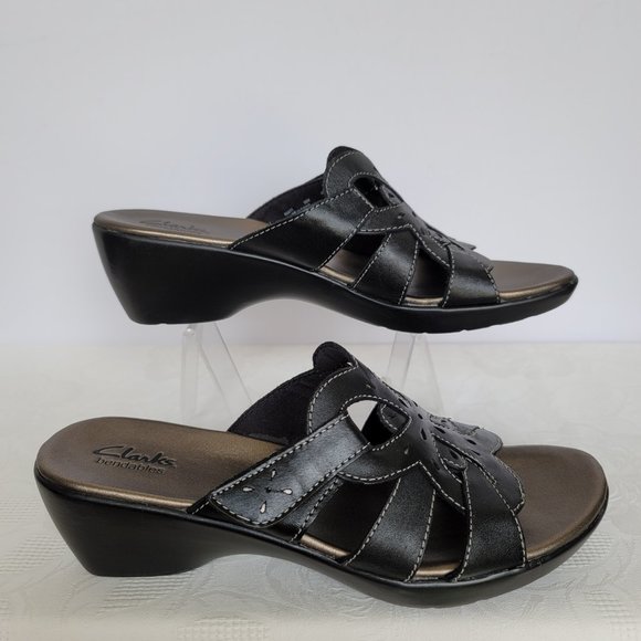 CLARKS Bendables Ella Art Leather Sandals- Black color- Women's Size 9.5M - Picture 7 of 13